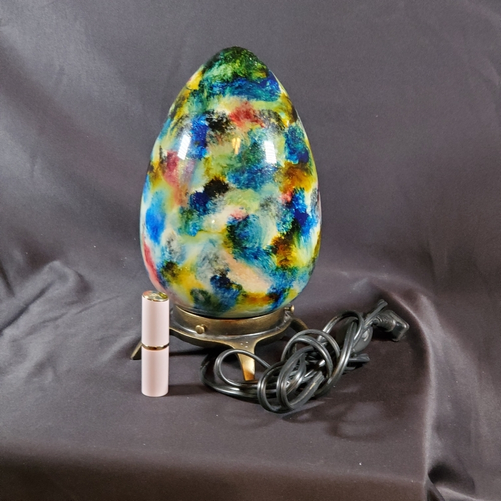 Beautiful Accent Lamp - Picture 4 of 8